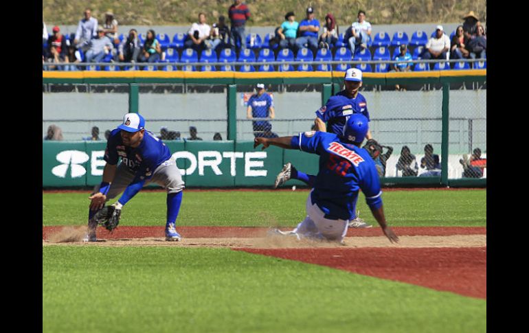 Charros de Jalisco juega contra Yaquis de Ciudad Obregón. EL INFORMADOR / M. Vargas