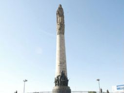 Glorieta de los Niños Héroes. A partir del 22 de enero el corredor de Avenida Chapultepec estrenará iluminación. EL INFORMADOR / ARCHIVO