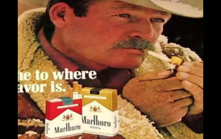 El éxito de la antigua campaña en parte se atribuye al 'hombre Marlboro'. YOUTUBE / BollyTollyHolly News & Gossips 2