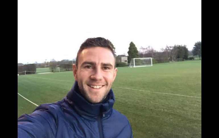 Miguel Layún poco a poco se acostumbra a Inglaterra, al clima y al estilo de juego de su nueva escuadra. TWITTER / @Miguel_layun