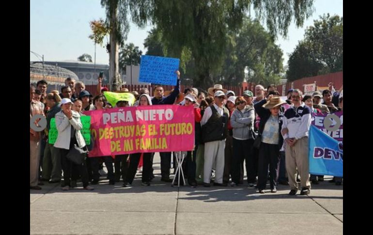 Los inconformes arriban alrededor de las 10:00 horas a la avenida Congreso de la Unión. SUN / L. Godínez