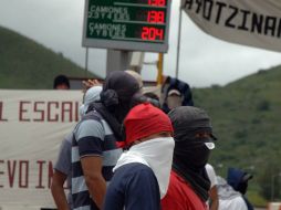 Aseguran que la toma de casetas, recurrente para obtener fondos para luchar por la justicia, ha sido tomada por muchos como negocio. NTX / ARCHIVO