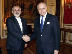 El responsable de exteriores iraní, Mohamad Yavad Zarif, se encuentra con representantes franceses en París. AFP / F. Guillot