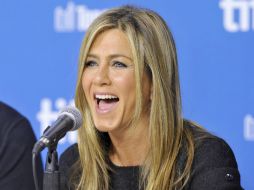 Aniston, a espera de que esto pueda darse, continúa con su carrera como actriz; acaba de protagonizar con buenas críticas 'cake'. EFE / ARCHIVO