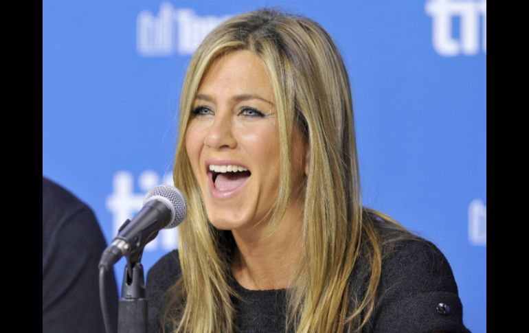 Aniston, a espera de que esto pueda darse, continúa con su carrera como actriz; acaba de protagonizar con buenas críticas 'cake'. EFE / ARCHIVO