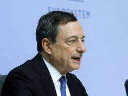 Mario Draghi advierte que la inflación repuntará gradualmente entre 2015 y 2016. AP / M. Probst