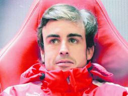 Fernando Alonso corrió el año pasado para la escudería Ferrari. AFP / ARCHIVO