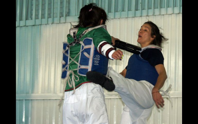 María del Rosario Espinoza (derecha) se medirá en la evaluación de este fin de semana a Briseida Acosta. MEXSPORT / J. Ramírez