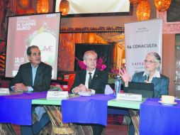 Presentación. Enrique Ramos, secretario de Turismo; Juan José Tamayo, presidente CANIRAC y Myriam Vachez, secretaria de Cultura. ESPECIAL / Secretaría de Cultura Jalisco