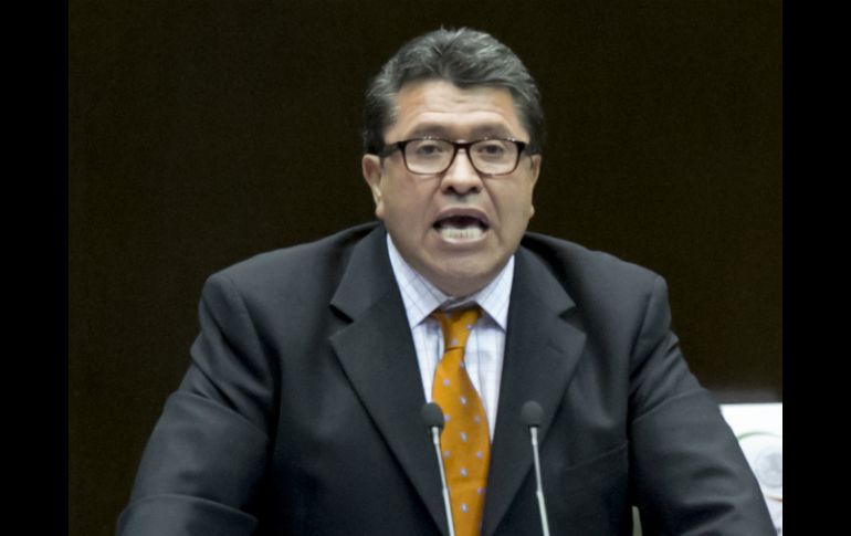 El coordinador parlamentario de Morena, Ricardo Monreal considera que el comisionado de Michoacán era una 'intromisión' para el estado. NTX / ARCHIVO