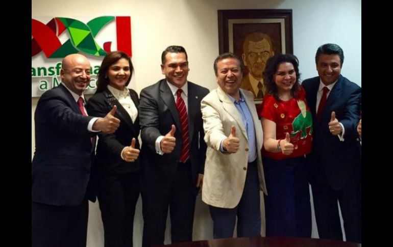 Los cinco aspirantes se reunieron junto con el presidente del CEN del PRI y la secretaria General. TWITTER / @CCQ_PRI