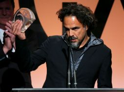 'Me siento abrumado... Todas las películas nominadas este año tienen su propia voz', dijo González Iñárritu al recoger el premio. AFP / M. Davis