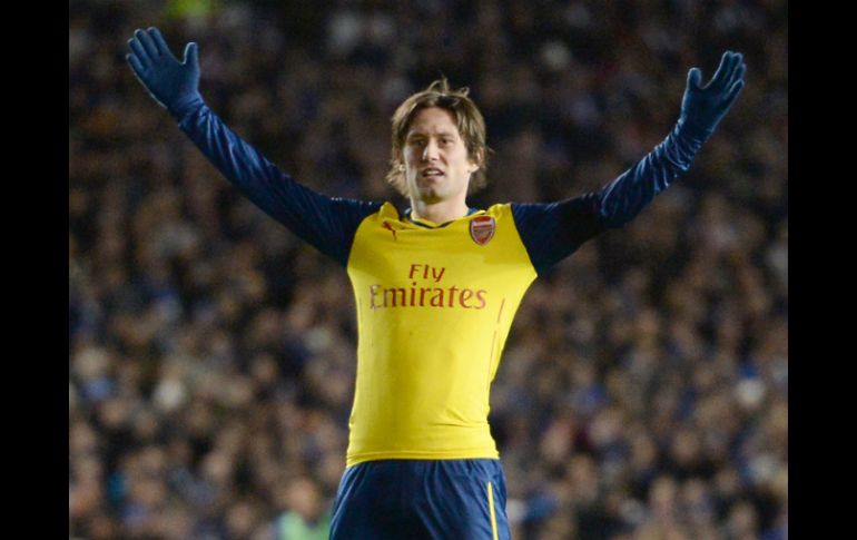 Tomas Rosicky marcó el tercer tanto al minuto 59. AFP / G. Kirk