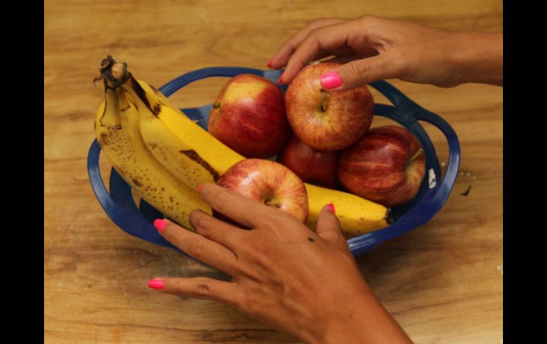 Frutas, verduras, granos y lácteos forman parte de una buena alimentación. EL INFORMADOR / ARCHIVO