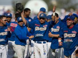 Esta tarde llegó a Guadalajara la novena jalisciense luego de la derrota en la Serie Final de la LMP. TWITTER / @charrosbeisbol