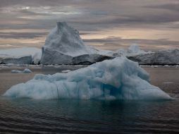 Subrayan que con este hallazgo se puede conocer cómo se está 'desmoronando' el hielo. AP / ARCHIVO