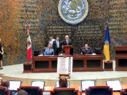 El Secretario estuvo en el Congreso, donde se conmemoró el aniversario de la Constitución mexicana. TWITTER / @RobertoLopezJal