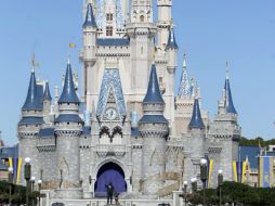 Los representantes de salud señalaron que los visitantes de Disneylandia están seguros si tienen la vacuna contra el sarampión. AP / ARCHIVO