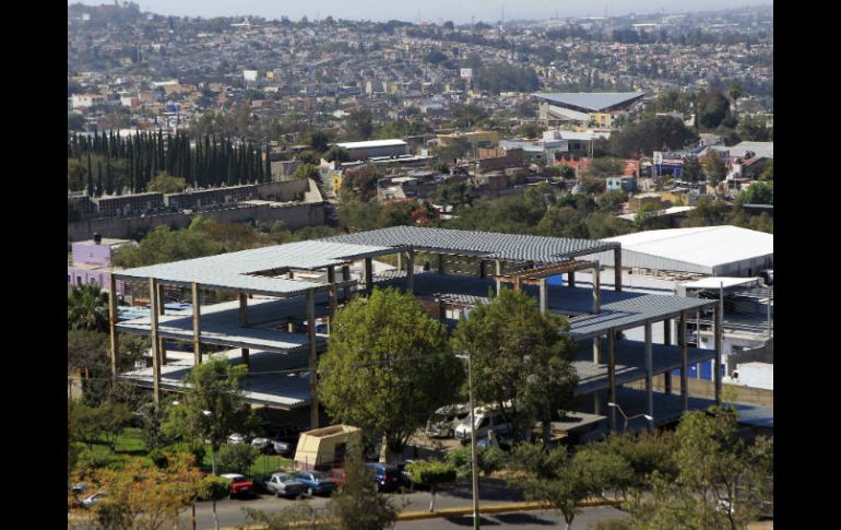 La construcción del Edificio Administrativo en las faldas del Cerro de la Reina, en Tonalá, luce sin avance. EL INFORMADOR / M. Vargas