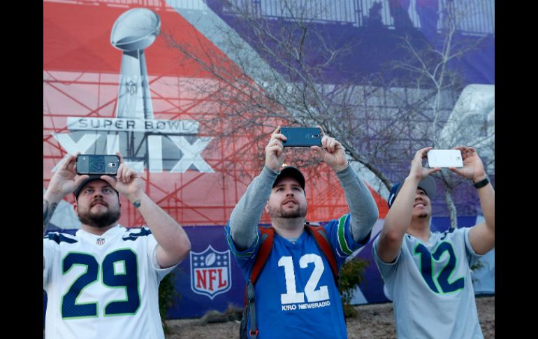 Los fanáticos podrán disfrutar una experiencia única del Super Bowl de mano con la tecnología. AFP / C. Petersen