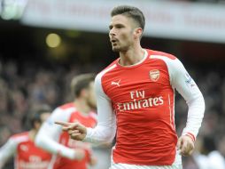 Giroud abrió el marcador apenas al minuto ocho. EFE / G. Penny