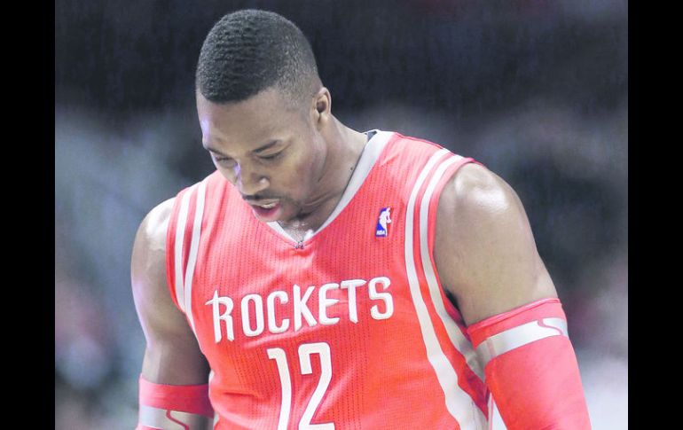 Sin suerte. Dwight Howard, de los Rockets de Houston, vuelve a tener acumulación de líquido en la rodilla. AP /