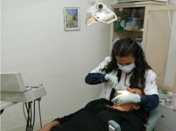 Como atención dental, las consultas se otorgaron por extracciones dentarias, obturaciones de amalgama, de resina, entre otras. EL INFORMADOR / ARCHIVO