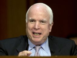 El senador republicano por Arizona, John McCain sostiene que el cierre ha tenido un impacto sobre los propietarios. AP / ARCHIVO