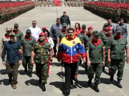 El mandatario pidió a sus militares no bajar la guardia ante supuestas intenciones estadounidenses de desestabilizar su gobierno. AFP / HO