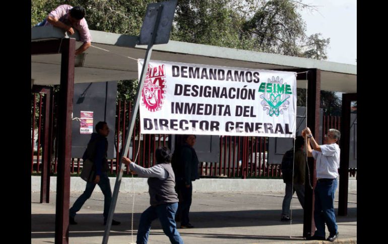 En el comunicado del director, se lee que la toma de las oficinas generales incurrió en hechos de violencia. SUN / ARCHIVO