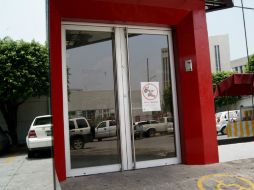 En El Salto, dos hombres amagaron a los vigilantes mientras desmontaban el cajero y extraían el dinero. EL INFORMADOR / ARCHIVO