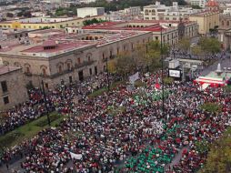 Se dijo que los choferes llevaron bajo presión a las personas a este evento. FACEBOOK / Ricardo Villanueva