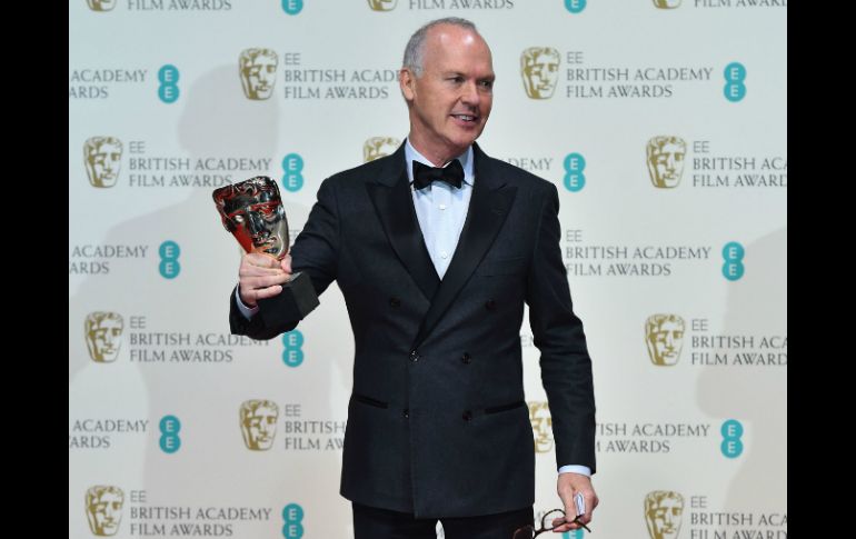 El premio fue recogido precisamente por el protagonista de Birdman, Michael Keaton. AFP / B.Stansall