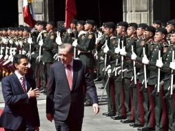 El Mandatario de la República recibe al presidente turco, Recep Tayyip Erdogan en el Palacio Nacional. AFP / Y. Cortez