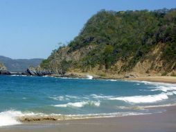 Las playas de este destino turístico reciben visitantes locales, nacionales y extranjeros. EL INFORMADOR / ARCHIVO