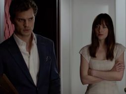 La adaptación cinematográfica es protagonizada por Jamie Dornan y Dakota Johnson. YOUTUBE / Universal Pictures UK