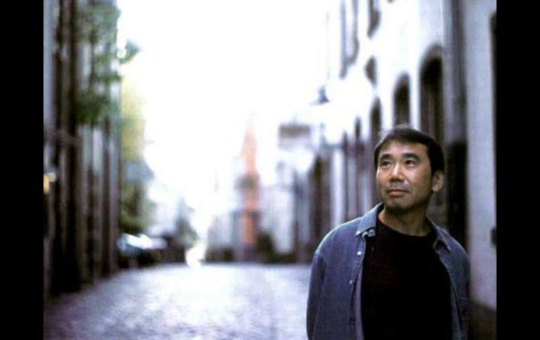 Haruki Murakami contestó las dudas de sus 'fans' hasta en tono de broma. FACEBOOK / Haruki Murakami