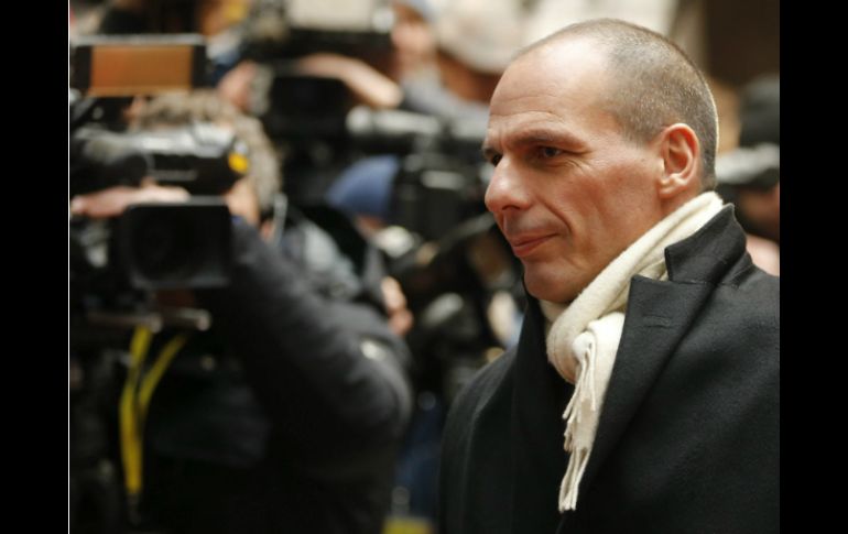 El ministro griego de Finanzas, Yanis Varufakis, espera que al final de la reunión se produzca la 'fumata blanca' para un acuerdo. EFE / O. Hoslet