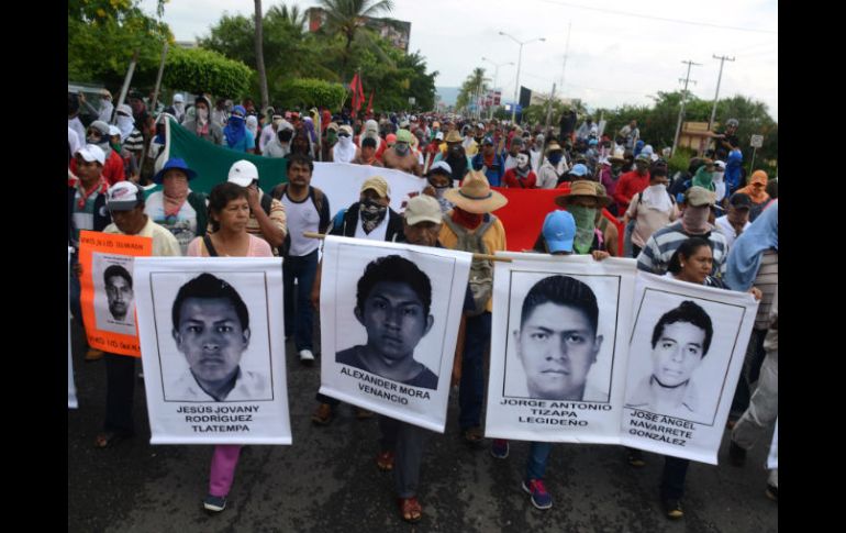 Preparan la novena Acción Global por Ayotzinapa. AP / ARCHIVO