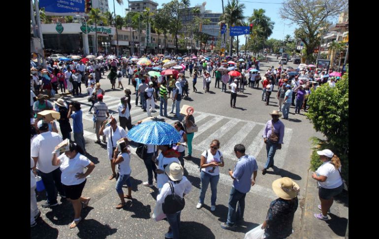 En la manifestación sobre la avenida Costera Miguel Alemán no se registraron accidentes. NTX / J. Pazos