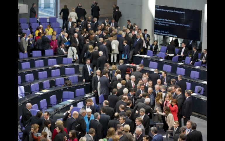 Los diputados alemanes deciden prolongar cuatro meses el programa de ayudas a Grecia. AP / A. Schmidt