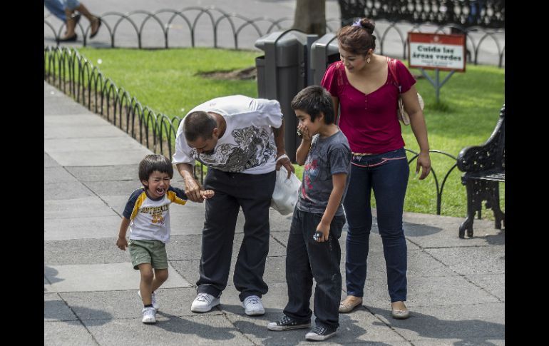 Aseguran que la familia es base de la sociedad y el lugar donde las personas aprenden por vez primera los valores. EL INFORMADOR / ARCHIVO