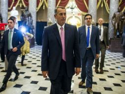 Aunque el presidente de la Cámara de Representantes, John Boehner (c), estuvo del lado conservador, al final cambió su postura. EFE / J. Scalzo