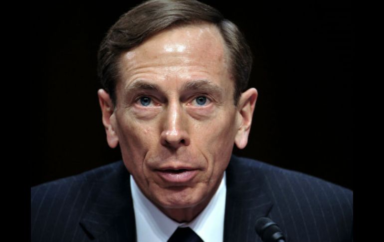 Petraeus podría enfrentar hasta un año de prisión; su culpabilidad representa otro golpe a la reputación del retirado general. AFP / ARCHIVO