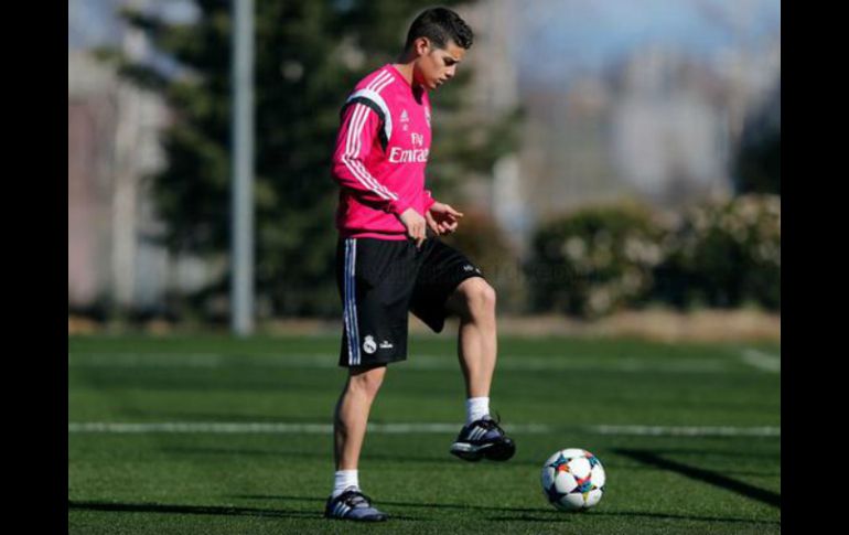 James Rodríguez entrenó por separado como parte de su proceso de recuperación. TWITTER / @RealMadrid