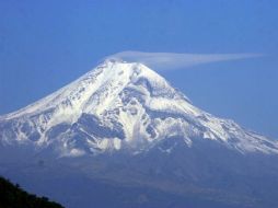 Un grupo de especialistas que subió a la montaña ha localizado a dos cuerpos en estado de momifacación. NTX / ARCHIVO