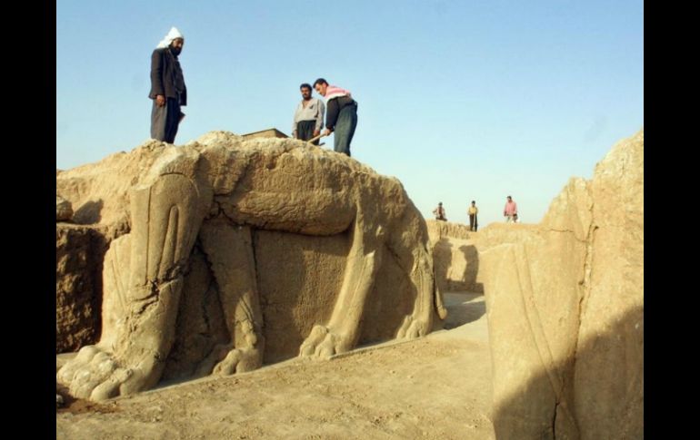 El descubrimiento de tesoros en las tumbas reales de Nimrud en 1980 es uno de los hallazgos más significativos del siglo XX. AFP / K. Sahib