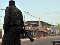 La policía maliense informa que dos sospechosos fueron detenidos y están siendo interrogados. AFP / H. Kouyate