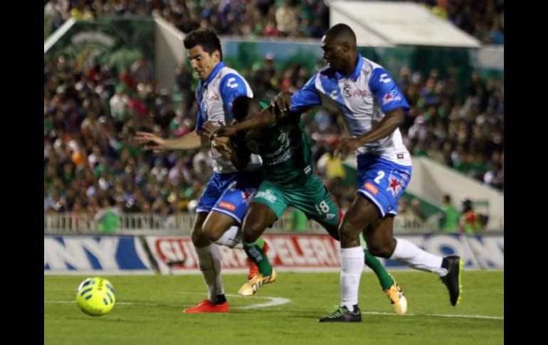 El empate deja a Puebla con 14 puntos y a Jaguares con 12. Son cuarto y décimo de la tabla, respectivamente. MEXSPORT / N. García