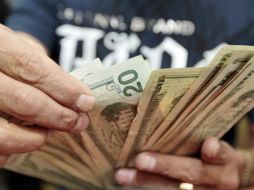 El precio del dólar al mayoreo concluyó este lunes en 15.5130 pesos. EL INFORMADOR / ARCHIVO